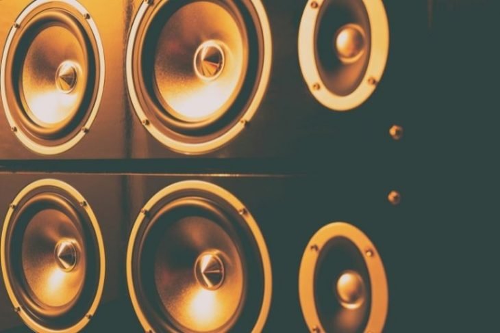 Why are my speakers making a static noise? Why are my speakers making a static noise_Get Soundproofing